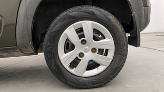 Used 2016 Renault Kwid [2015-2019] RXT Opt Petrol Manual tyres LEFT REAR TYRE RIM VIEW