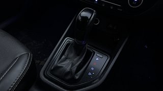 Used 2016 Hyundai Creta [2015-2018] 1.6 SX Plus Auto Diesel Automatic interior GEAR  KNOB VIEW