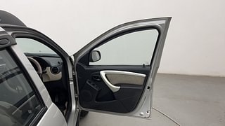 Used 2015 Renault Duster [2012-2015] RxL Petrol Petrol Manual interior RIGHT FRONT DOOR OPEN VIEW