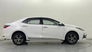 Used 2019 Toyota Corolla Altis [2017-2020] GL Petrol Petrol Manual exterior RIGHT SIDE VIEW