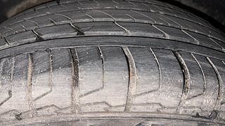 Used 2016 Hyundai Creta [2015-2018] 1.6 SX Plus Auto Diesel Automatic tyres LEFT REAR TYRE TREAD VIEW