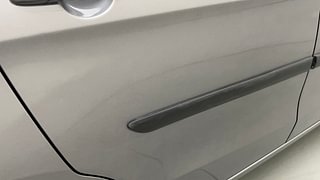 Used 2016 Maruti Suzuki Celerio ZXI AMT Petrol Automatic dents MINOR DENT