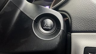 Used 2019 JEEP Compass [2017-2021] Limited (O) 2.0 Diesel Diesel Manual top_features Keyless start