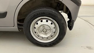 Used 2013 Maruti Suzuki Wagon R 1.0 [2013-2019] LXi CNG Petrol+cng Manual tyres LEFT REAR TYRE RIM VIEW