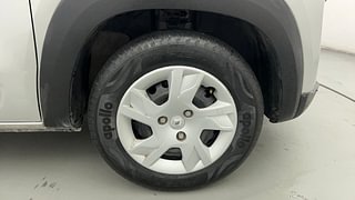 Used 2022 Renault Kwid RXL Petrol Manual tyres RIGHT FRONT TYRE RIM VIEW