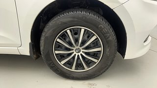 Used 2015 Hyundai Elite i20 [2014-2018] Magna 1.4 CRDI Diesel Manual tyres RIGHT FRONT TYRE RIM VIEW