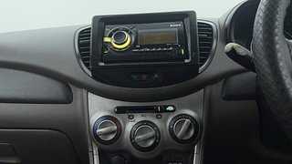 Used 2014 hyundai i10 Sportz 1.1 Petrol Petrol Manual interior MUSIC SYSTEM & AC CONTROL VIEW