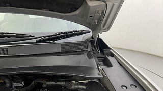 Used 2019 JEEP Compass [2017-2021] Limited (O) 2.0 Diesel Diesel Manual engine ENGINE LEFT SIDE HINGE & APRON VIEW