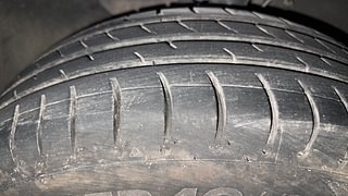 Used 2015 Hyundai Elite i20 [2014-2018] Sportz 1.2 Petrol Manual tyres LEFT FRONT TYRE TREAD VIEW