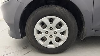 Used 2015 Hyundai Elite i20 [2014-2018] Sportz 1.2 Petrol Manual tyres LEFT FRONT TYRE RIM VIEW