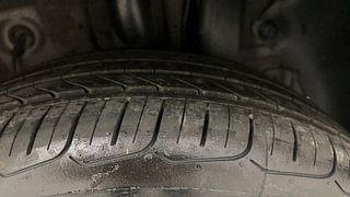 Used 2017 Hyundai Elite i20 [2014-2018] Asta 1.2 Petrol Manual tyres LEFT REAR TYRE TREAD VIEW