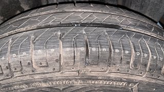 Used 2013 Maruti Suzuki Swift [2011-2017] VXi Petrol Manual tyres LEFT REAR TYRE TREAD VIEW