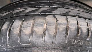 Used 2015 Honda Mobilio [2014-2017] V Diesel Diesel Manual tyres RIGHT REAR TYRE TREAD VIEW