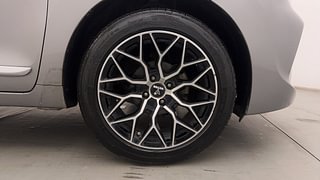 Used 2019 Toyota Glanza [2019-2022] V Petrol Manual tyres RIGHT FRONT TYRE RIM VIEW