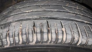 Used 2022 Hyundai Venue [2019-2022] SX 1.0  Turbo iMT Petrol Manual tyres LEFT REAR TYRE TREAD VIEW