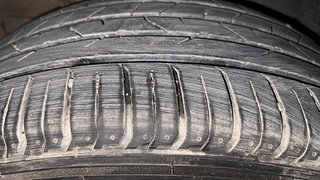 Used 2022 Hyundai Venue [2019-2022] SX 1.0  Turbo iMT Petrol Manual tyres RIGHT REAR TYRE TREAD VIEW