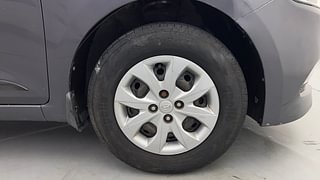 Used 2015 Hyundai Elite i20 [2014-2018] Sportz 1.2 Petrol Manual tyres RIGHT FRONT TYRE RIM VIEW