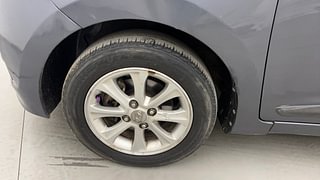 Used 2015 Hyundai Grand i10 [2013-2017] Asta 1.2 Kappa VTVT Petrol Manual tyres LEFT FRONT TYRE RIM VIEW