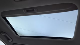Used 2022 Hyundai Venue [2019-2022] SX 1.0  Turbo iMT Petrol Manual top_features Sunroof