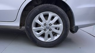 Used 2015 Honda Mobilio [2014-2017] V Diesel Diesel Manual tyres LEFT REAR TYRE RIM VIEW