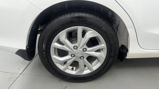 Used 2018 Honda Amaze 1.2 V CVT Petrol Petrol Automatic tyres RIGHT REAR TYRE RIM VIEW