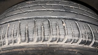 Used 2022 Hyundai Venue [2019-2022] SX 1.0  Turbo iMT Petrol Manual tyres LEFT FRONT TYRE TREAD VIEW