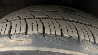 Used 2015 Hyundai Grand i10 [2013-2017] Asta 1.2 Kappa VTVT Petrol Manual tyres RIGHT FRONT TYRE TREAD VIEW