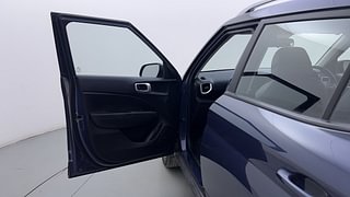 Used 2022 Hyundai Venue [2019-2022] SX 1.0  Turbo iMT Petrol Manual interior LEFT FRONT DOOR OPEN VIEW