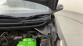 Used 2017 Hyundai Elite i20 [2014-2018] Asta 1.2 Petrol Manual engine ENGINE LEFT SIDE HINGE & APRON VIEW