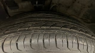 Used 2017 Hyundai Elite i20 [2014-2018] Asta 1.2 Petrol Manual tyres LEFT FRONT TYRE TREAD VIEW