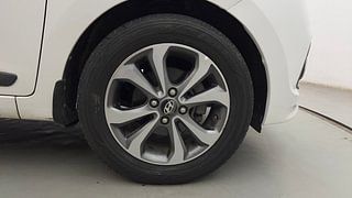 Used 2015 Hyundai Xcent [2014-2017] SX (O) Petrol Petrol Manual tyres RIGHT FRONT TYRE RIM VIEW