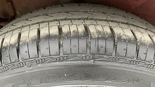 Used 2014 Maruti Suzuki Celerio VXI AMT Petrol Automatic tyres RIGHT REAR TYRE TREAD VIEW