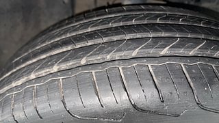 Used 2022 Tata Punch Creative AMT Petrol Automatic tyres RIGHT FRONT TYRE TREAD VIEW