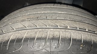 Used 2019 Toyota Glanza [2019-2022] V Petrol Manual tyres LEFT REAR TYRE TREAD VIEW