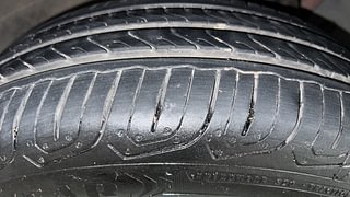 Used 2012 Honda City [2011-2014] 1.5 V MT Petrol Manual tyres RIGHT FRONT TYRE TREAD VIEW