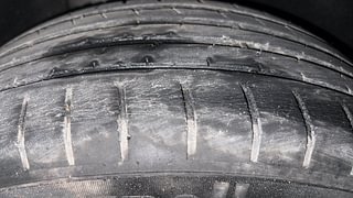 Used 2016 Maruti Suzuki Baleno [2015-2019] Zeta AT Petrol Petrol Automatic tyres RIGHT REAR TYRE TREAD VIEW