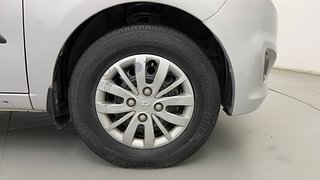 Used 2013 Hyundai i10 [2010-2016] Magna 1.2 Petrol Petrol Manual tyres RIGHT FRONT TYRE RIM VIEW