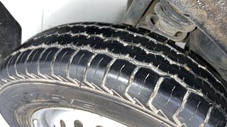 Used 2023 maruti-suzuki Eeco AC CNG 5 STR Petrol+cng Manual tyres RIGHT REAR TYRE TREAD VIEW