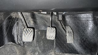 Used 2016 Maruti Suzuki Baleno [2015-2019] Delta Petrol Petrol Manual interior PEDALS VIEW