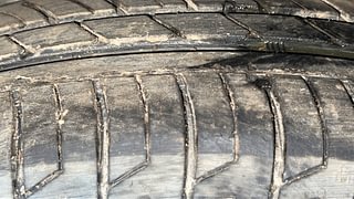 Used 2022 Maruti Suzuki S-Cross Alpha Petrol Manual tyres RIGHT FRONT TYRE TREAD VIEW