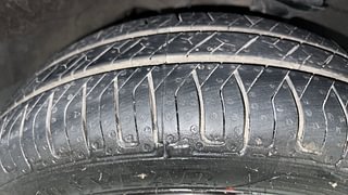 Used 2015 Maruti Suzuki Alto K10 [2014-2019] VXI AMT Petrol Automatic tyres RIGHT FRONT TYRE TREAD VIEW