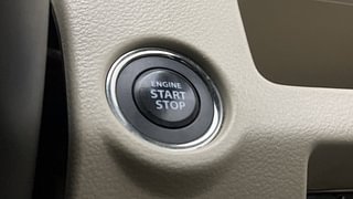 Used 2018 maruti-suzuki Ciaz Alpha Petrol AT Petrol Automatic top_features Keyless start