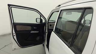 Used 2013 Maruti Suzuki Wagon R 1.0 [2010-2019] VXi Petrol Manual interior LEFT FRONT DOOR OPEN VIEW