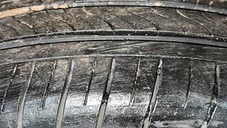 Used 2022 Volkswagen Taigun Topline 1.0 TSI AT Petrol Automatic tyres LEFT REAR TYRE TREAD VIEW
