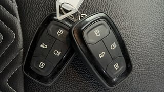 Used 2024 Tata Altroz XT Turbo 1.2 Petrol Manual extra CAR KEY VIEW
