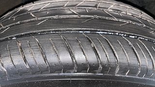 Used 2023 Renault Kiger RXZ MT Petrol Manual tyres RIGHT FRONT TYRE TREAD VIEW