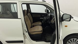 Used 2013 Maruti Suzuki Wagon R 1.0 [2010-2019] VXi Petrol Manual interior RIGHT SIDE FRONT DOOR CABIN VIEW