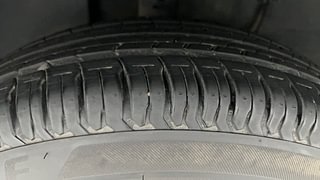 Used 2024 Tata Altroz XT Turbo 1.2 Petrol Manual tyres RIGHT REAR TYRE TREAD VIEW