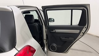 Used 2010 Maruti Suzuki Swift [2007-2011] VXi Petrol Manual interior RIGHT REAR DOOR OPEN VIEW