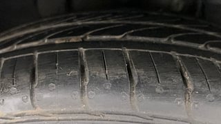 Used 2022 Tata Tiago Revotron XZ Plus Petrol Manual tyres RIGHT FRONT TYRE TREAD VIEW